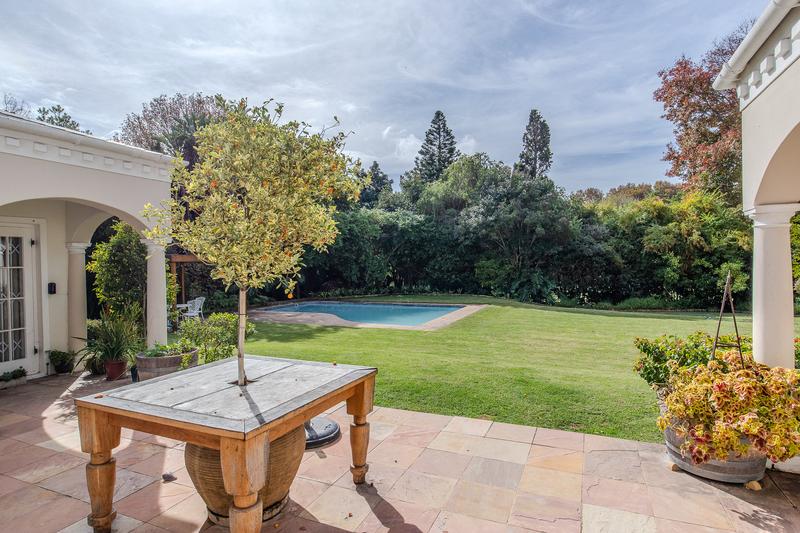 4 Bedroom Property for Sale in Constantia Western Cape